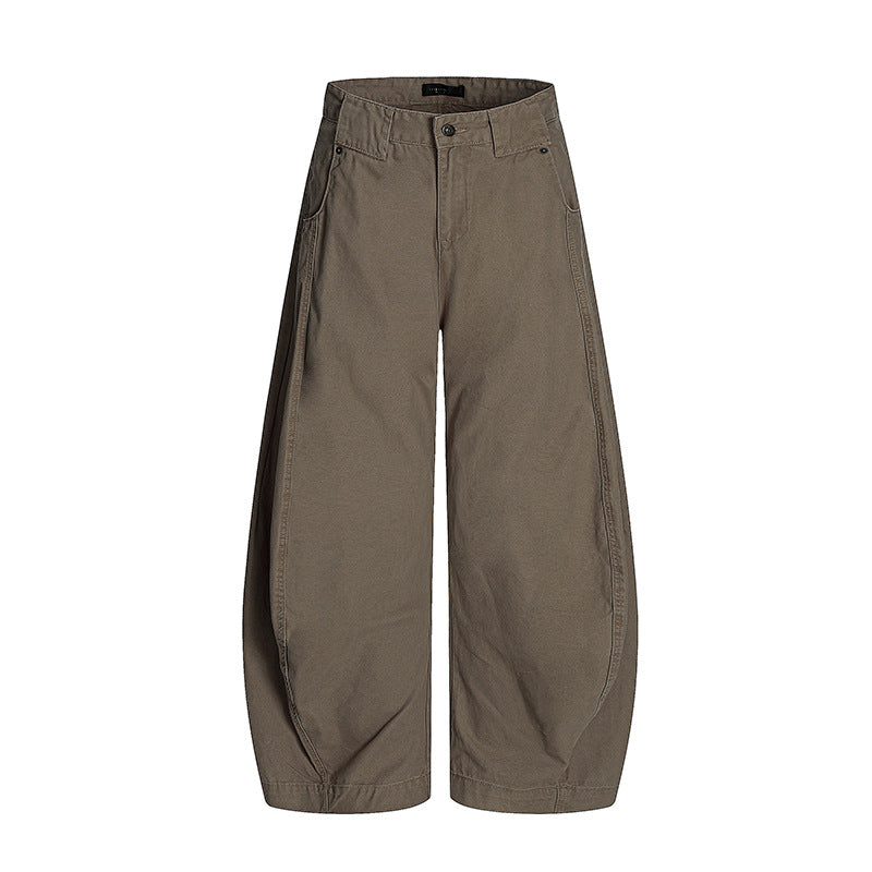 Curved knife jeans