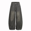 Bending knife jeans